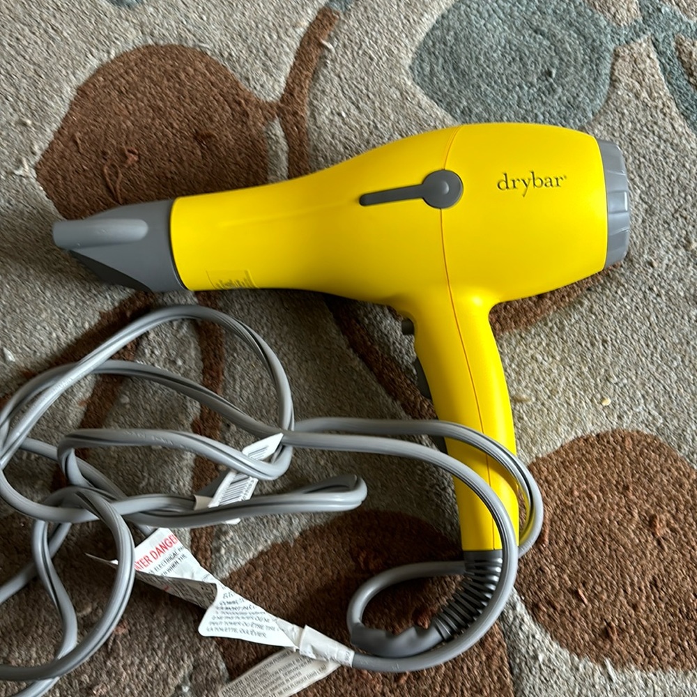 Drybar blow dryer, diffuser attachment and styling iron